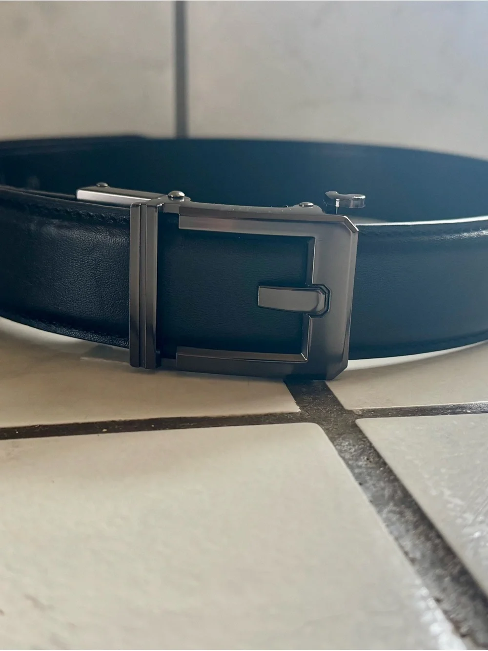 Kore Essentials Black Leather Ratchet EDC Belt